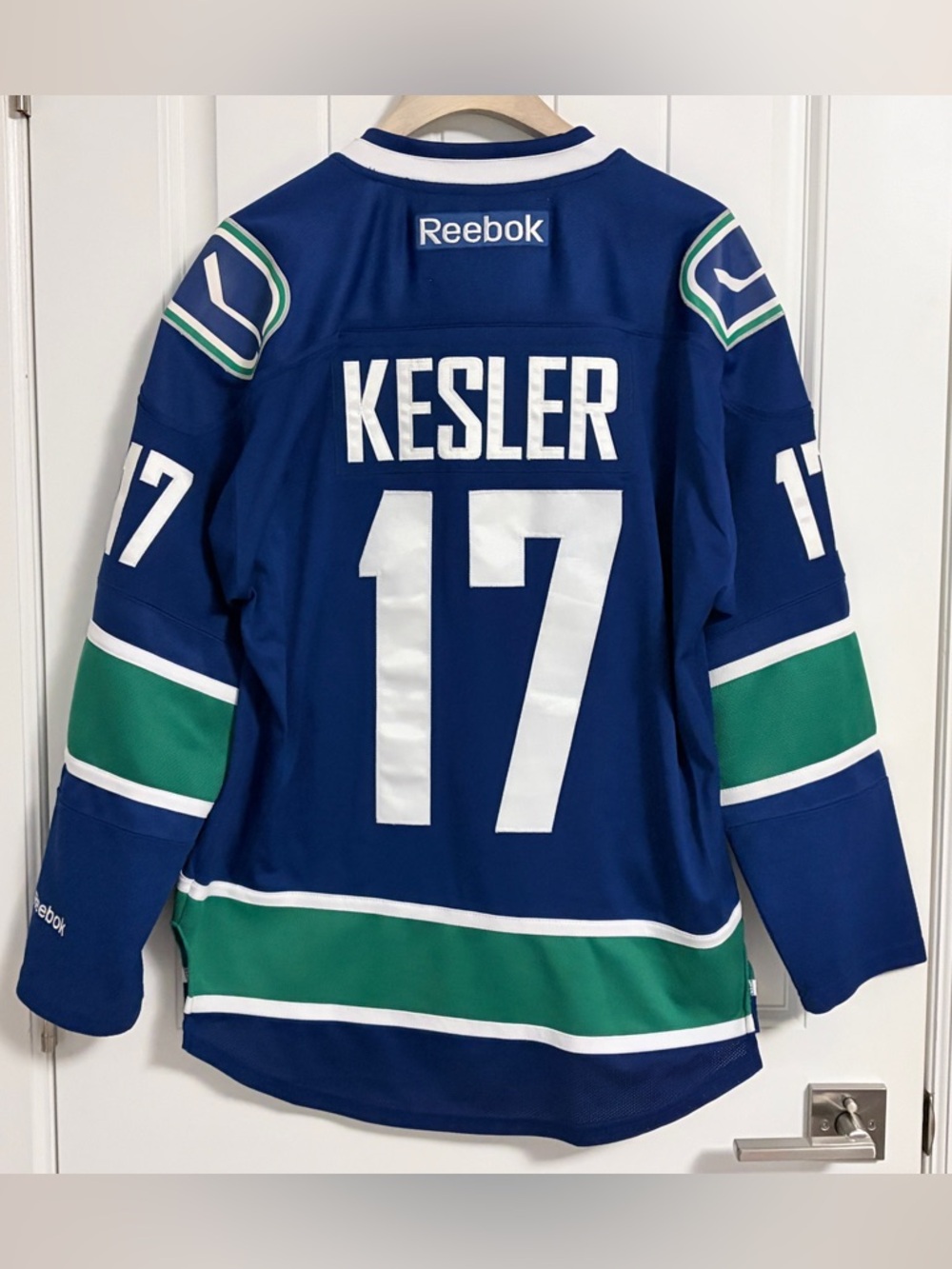 Authentic Reebok Vancouver Canucks Ryan Kesler Blue Orca Jersey Size Small